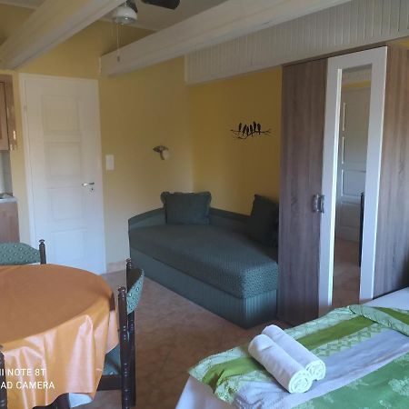 Apartmanhaz Gabriella ハルカーニャ エクステリア 写真