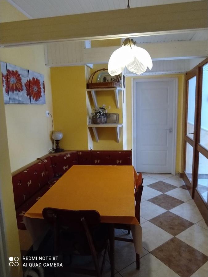 Apartmanhaz Gabriella ハルカーニャ エクステリア 写真